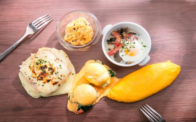 Kyukaruizawa Kikyo, Curio Collection by Hilton