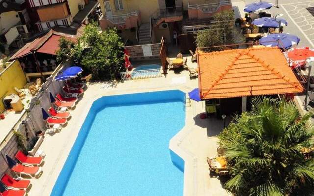 Orient Apart Hotel
