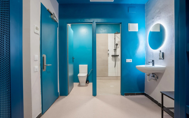 Ideal Youth Hostel