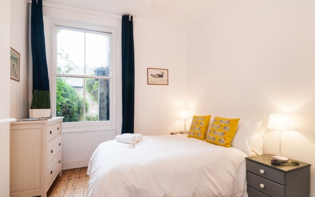 The Kensal Green Garden Apartment - GG