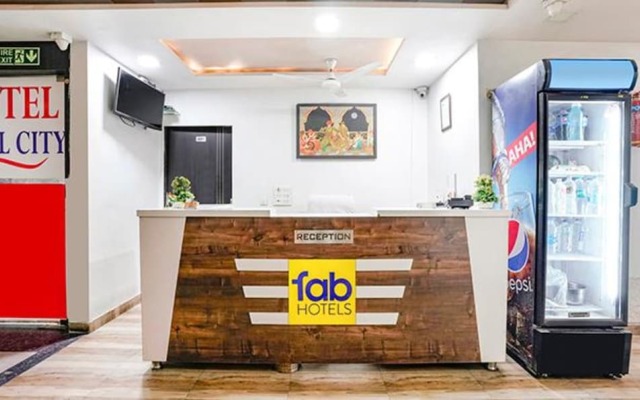 Fabhotel Royal City
