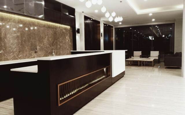 Furi Times Square Hotel