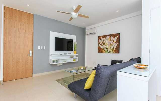 IT Luxury Condo by Tripintravel