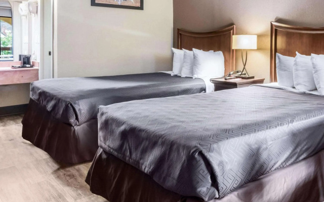 Econo Lodge
