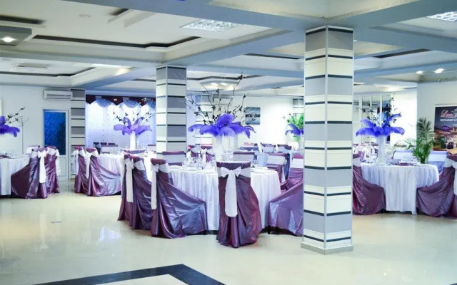 Motel - Restaurant Leon