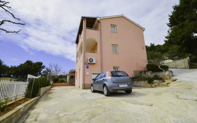 Apartments Iva