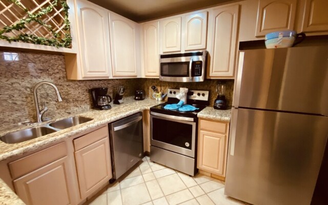 Baja 305 - 2 Br Condo