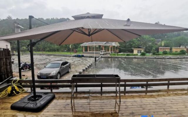 Yuntuji Hotel (Yongding Tulou Branch)