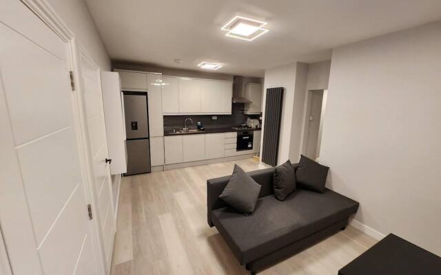 Beautiful 2-bed Apartment in London - Sleeps 6!