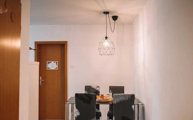 Apartment With Atrium Anabela
