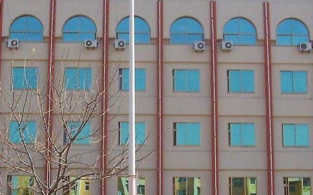 Zhuhui Business Hotel - Qingdao