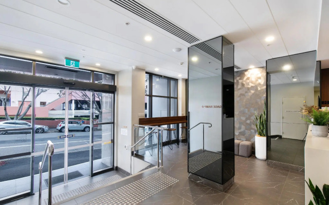 Kith Hotel