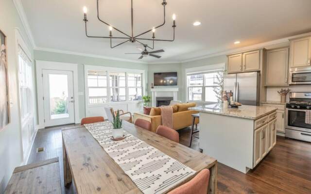 Gem in Heart of Black Mountain