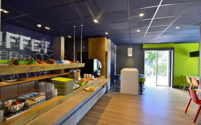 ibis budget Pau Lescar