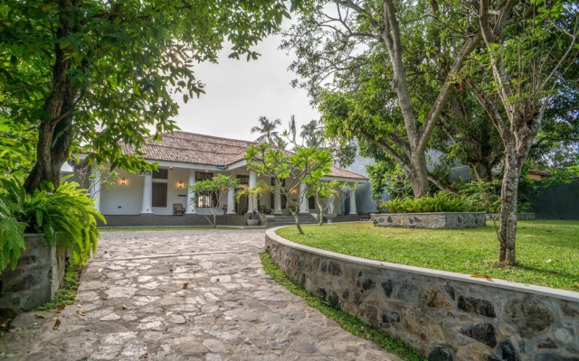 OYO 549 Pinipahana Walauwa