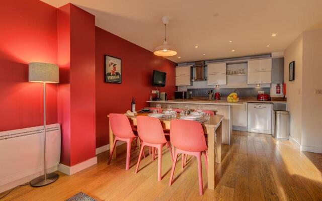 BIOLAY 2 - Alpes Travel - Central Chamonix - Sleeps 6