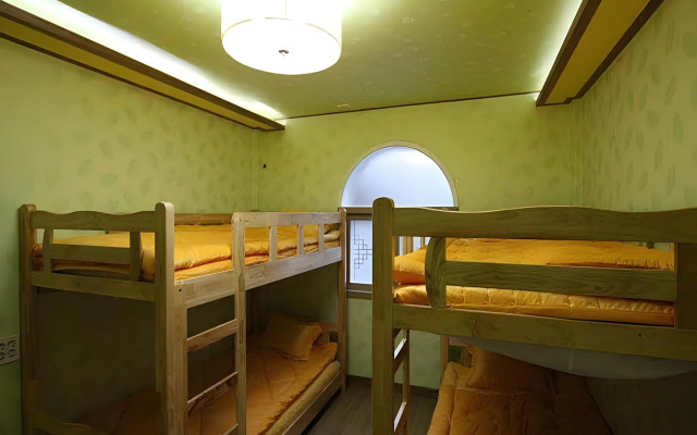 Gyeongju Friend Guest House - Hostel