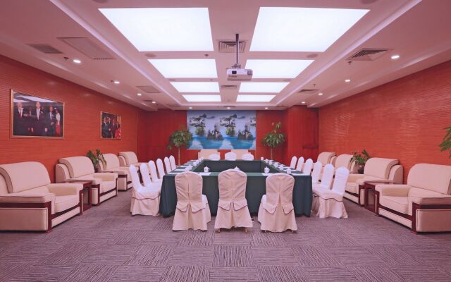 Fuyong Yulong Hotel