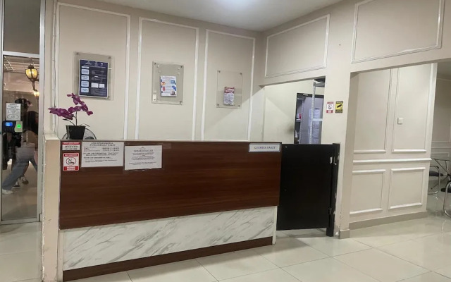 Hotel O Grand Asia Afrika Apartment By Qr Property