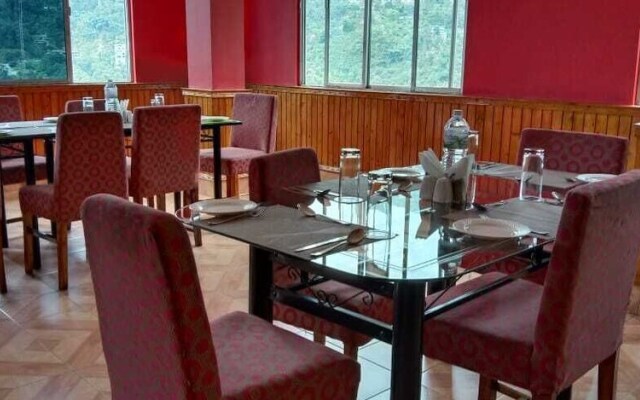 Hotel Mayal Retreat
