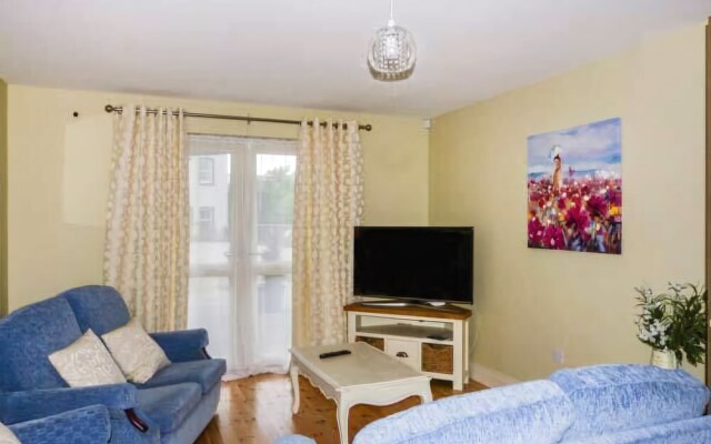 Central Ardara Riverside Apartment