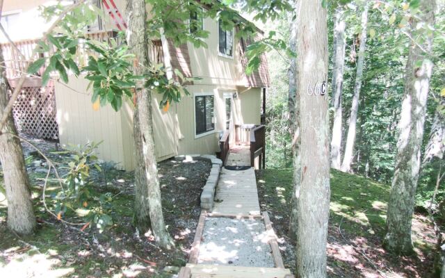 Ski Country 66-c 2 Bedroom Condo by RedAwning