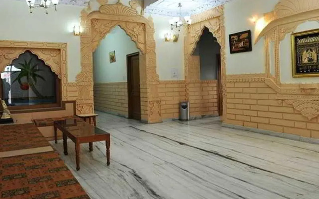 Taru Inn