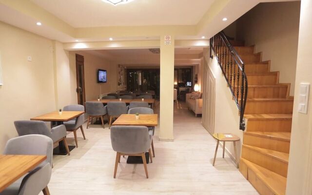 Fizzio Alacati Hotel