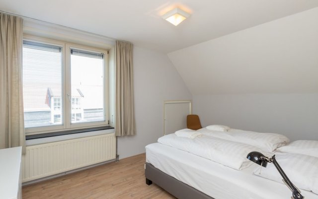 Very Spacious 6 Person Apartment Located In The Centre Of Ouddorp