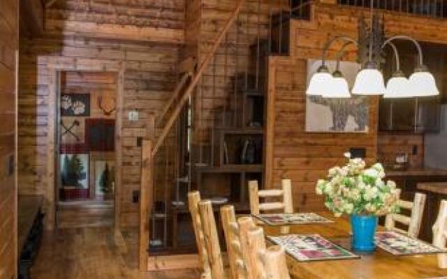 Crosslake Treetop Village