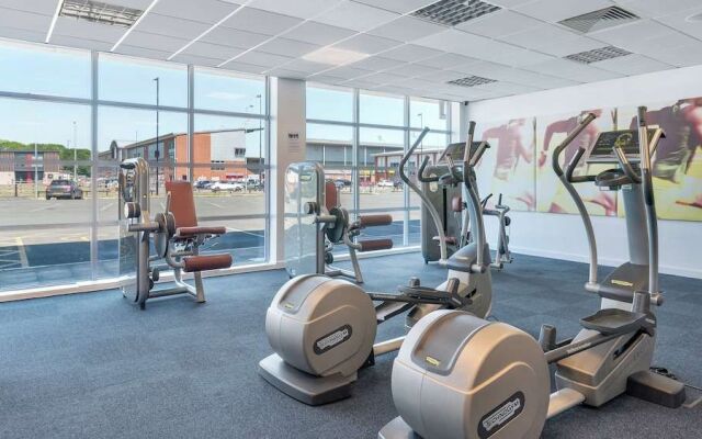 Holiday Inn Express Leigh - Sports Village