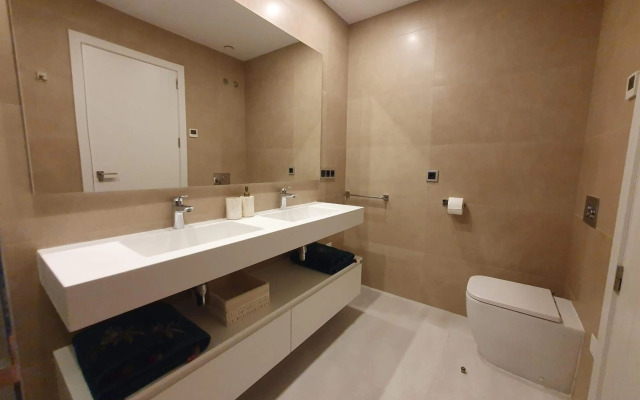 SUNSET WAVES vistas al mar