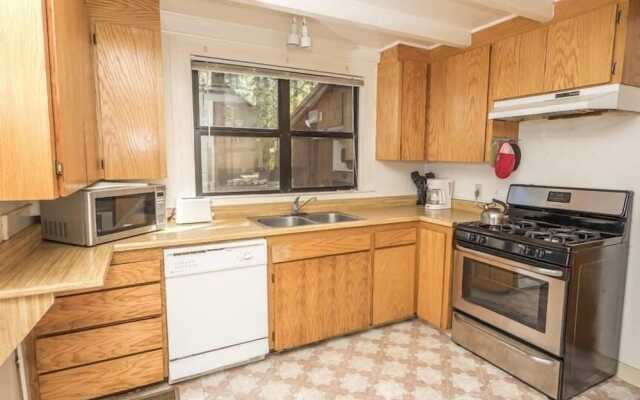 3195 Pasadena Avenue 6 Bedroom Home by RedAwning