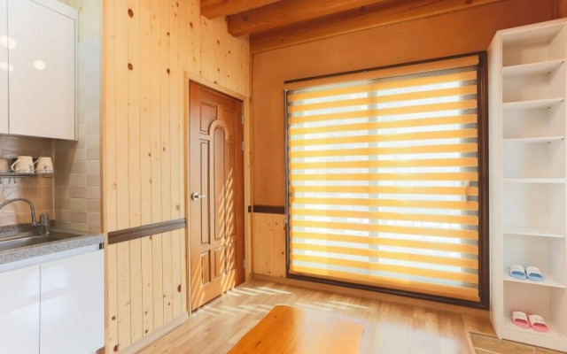 Gyeongju Hanok Kkotjam Pension