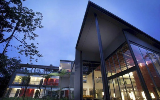 Mashpi Lodge