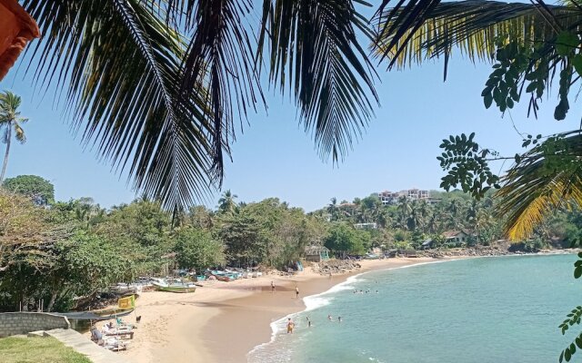 Surf Paradise Hotel
