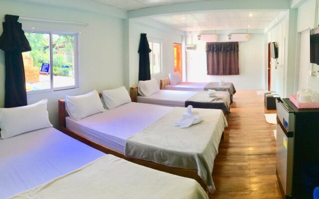 Subtawee Resort