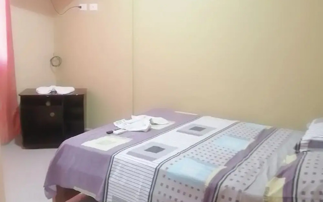 San Roque Hostal