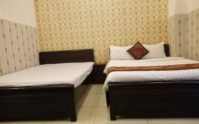 Paris Hotel