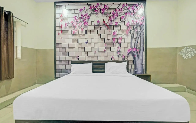 Oyo Flagship 805571 Hotel New Ss Palace.