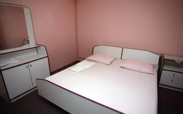Apartments Jakšić