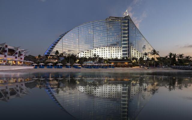 Jumeirah Beach Hotel Dubai