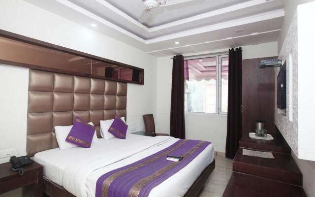 City Palace Guest House by OYO Rooms