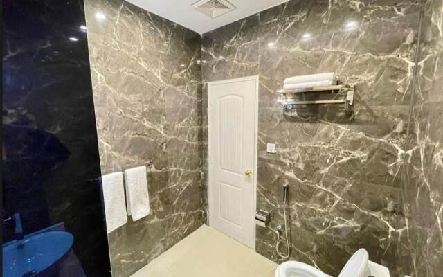 Swan Suites