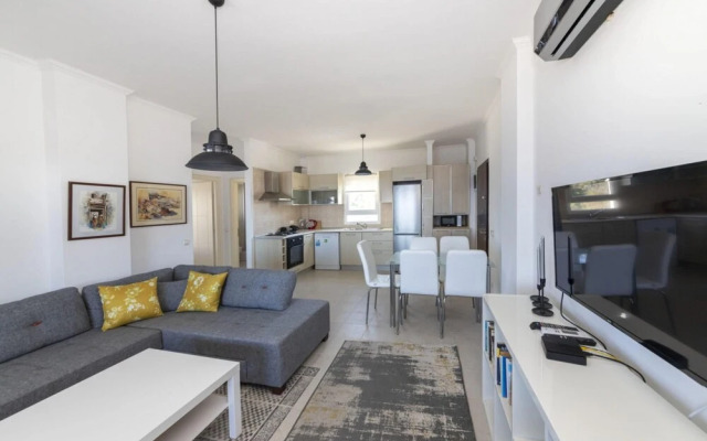 Comfy Villa With Lovely View in Gundogan Bodrum