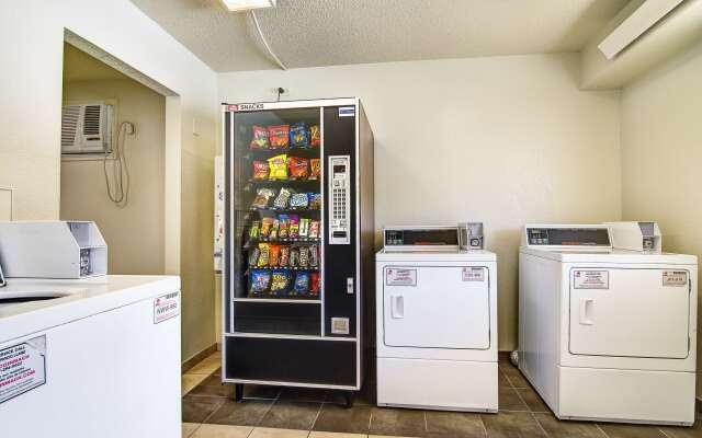 Motel 6 Springfield, MO - North