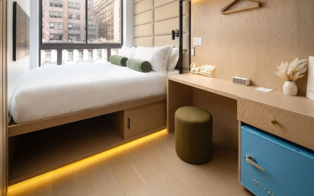 Little Charlie Hotel