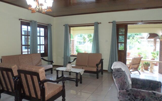 Villa Bananier Guest House