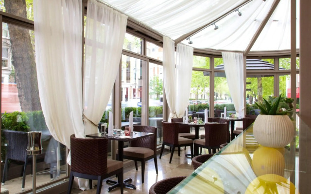 Hotel Xenia, Autograph Collection