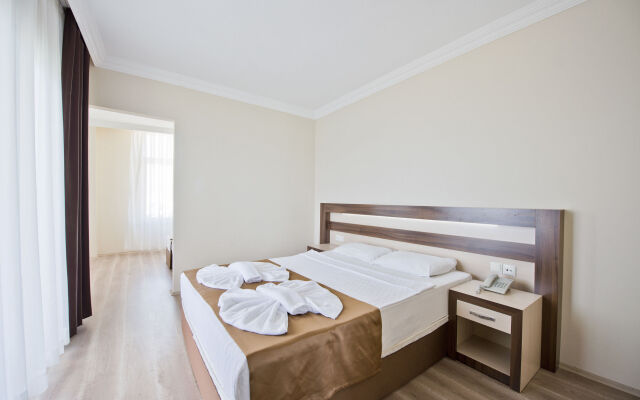 Pyxis Point Hotel - All Inclusive